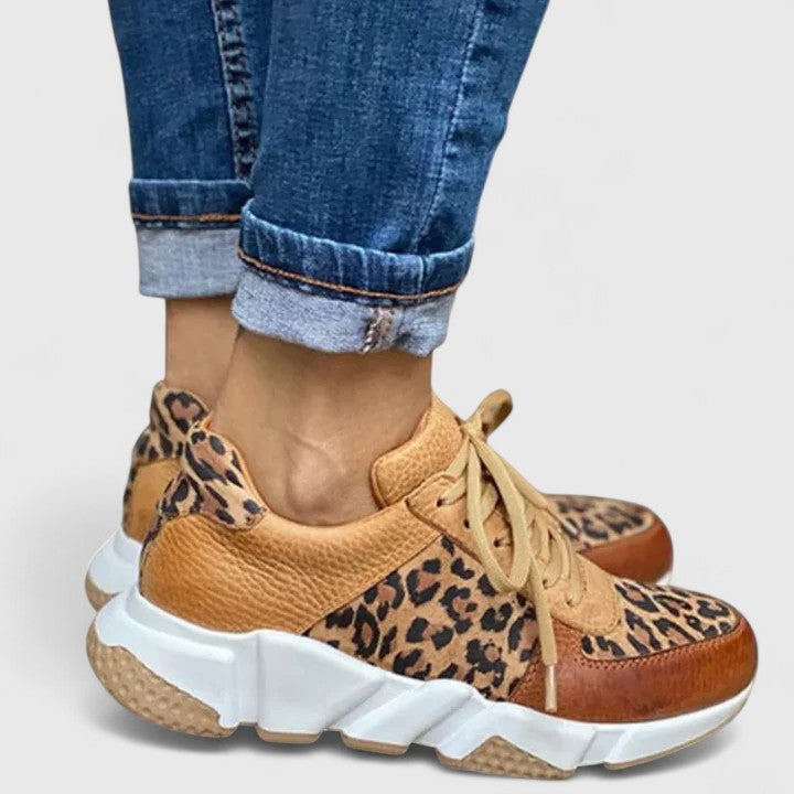 Pravira | Women's Elegant Walking Shoes — Arch Support