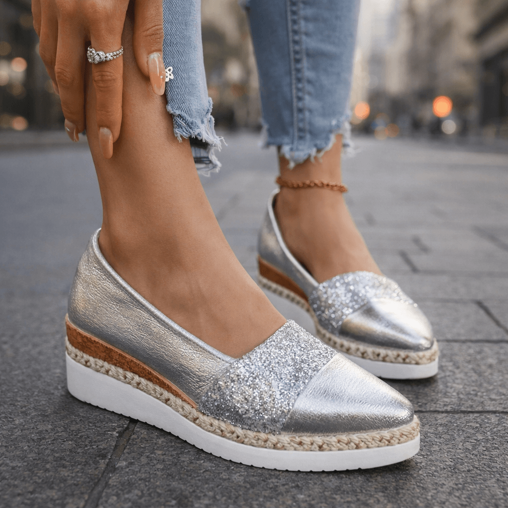 Xinyi™ | Glow Wedge Flats