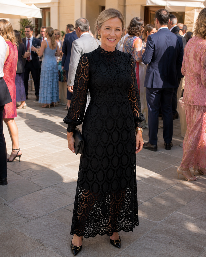 Evelyn | Lace Midi Dress