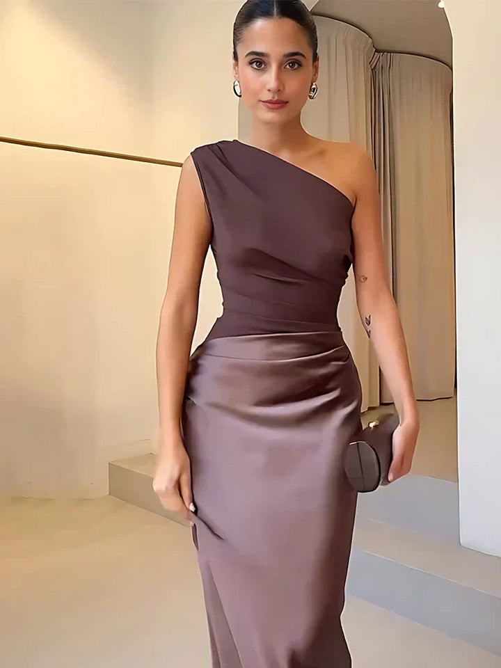 Sophia  | Maxi Dress with a Guilt in Satin