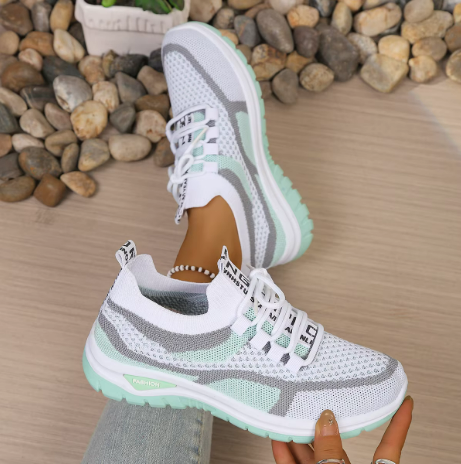 Nerina - Women's Lightweight Everyday Comfort Sneakers